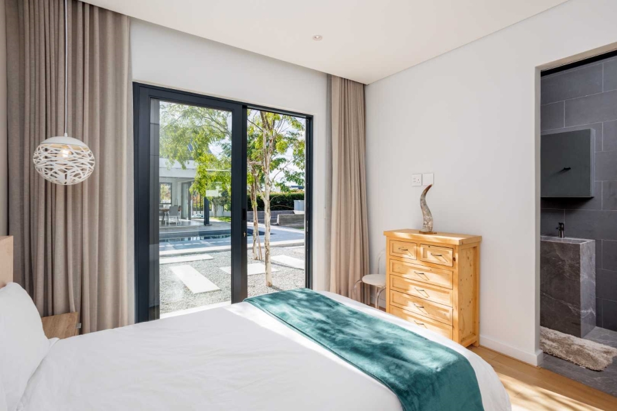 To Let 5 Bedroom Property for Rent in Val De Vie Estate Western Cape